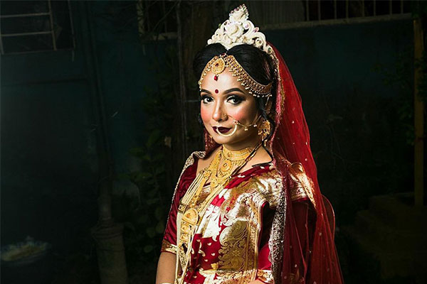 Extra Glamorous Bridal Makeup